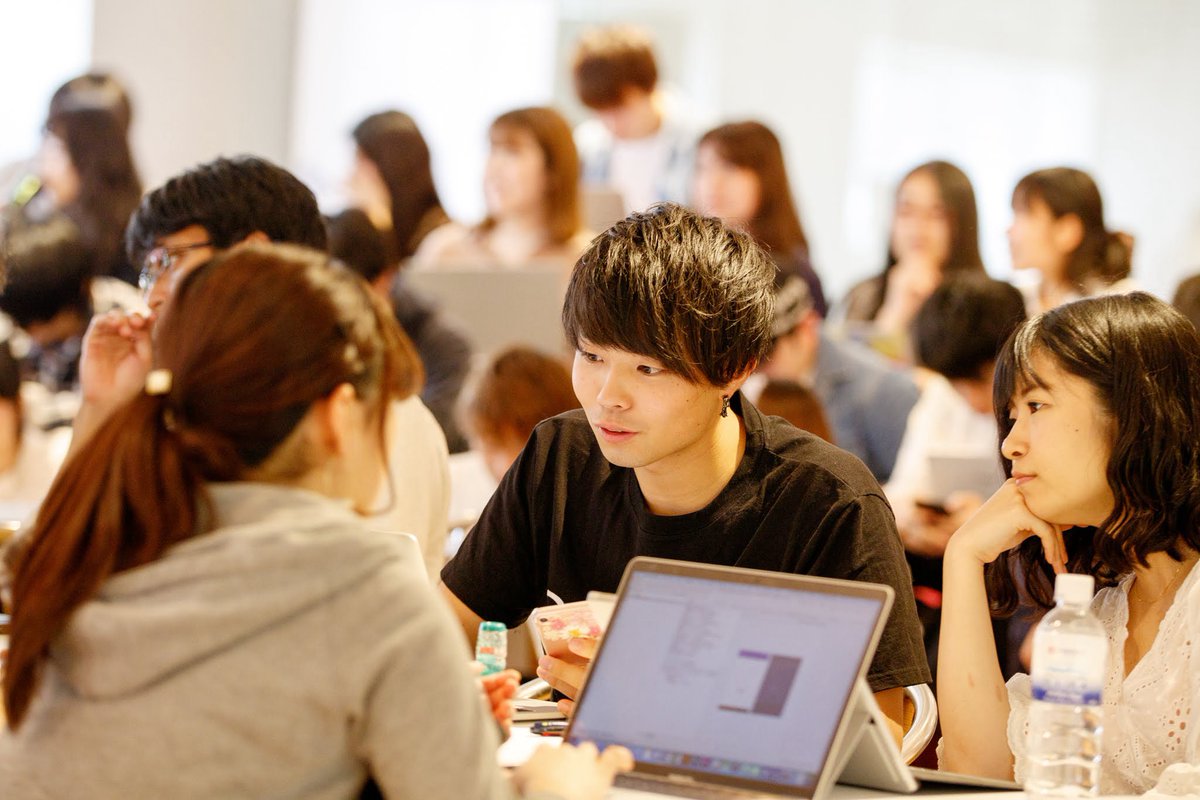 Yobinori's tweet photo. 大学生のうちは何事もチャレンジだ！

・ライフイズテックの大学生向け無料プログラム
・映像、デザイン、プログラミングなどが学べる
・就活でも活きる経験が手に入る

素敵な仲間と出会えますように！

[PR]リンクはリプ欄から↓ https://t.co/Bfc0y88nzg