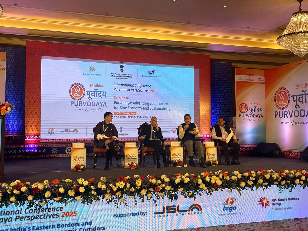 TEFIndia's tweet photo. Day 2, Session II of #Purvodaya2025 commenced with discussions on advancing cooperation for the Blue Economy and sustainability, chaired by Shri Subrat Tripathi.

@MEAIndia @FollowCII @Adaniports https://t.co/aYQaVD9yWc