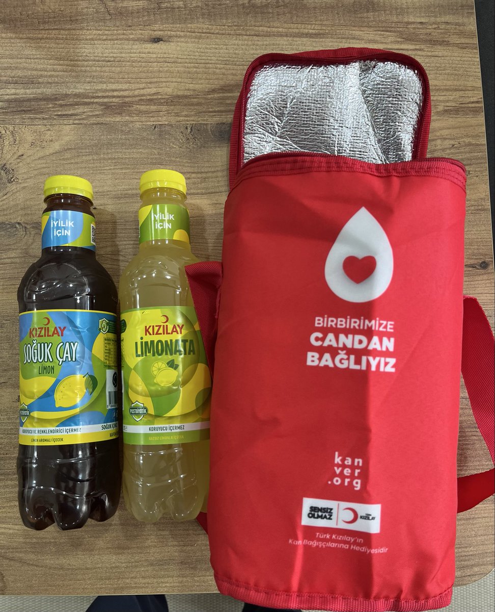 Kızılay, ocak ayı kan bağışlarında termos çanta ve içecek hediye ediyor. Özellikle soğuk havalarda insanlar kan vermekten çekiniyormuş. Bu yüzden bu aylarda kan vermek daha da önemli 🩸