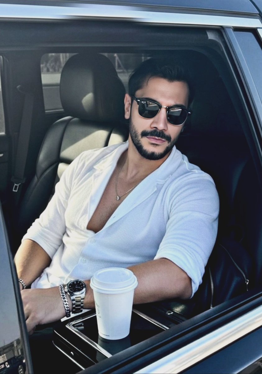 onun burada dönen her muhabbetten haberi olup ona göre paylaşım yapması pekii fdsdsffdfd 
böyle sevenlerinin isteklerine karşılık veren birini zehir de olsa yut