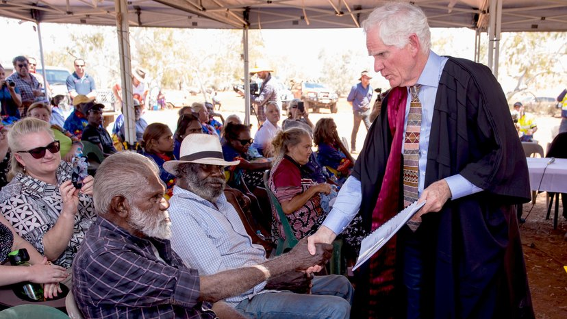 SATJOfficial's tweet photo. The Wunna Nyiyaparli native title claim reveals how procedural shortcuts silenced a people—exposing the gap between apology and justice in Australia.

What does justice look like when process fails?

Read the Full Article 👇🧵
#NativeTitle #IndigenousJustice #HumanRights https://t.co/fTRTkJOc3c