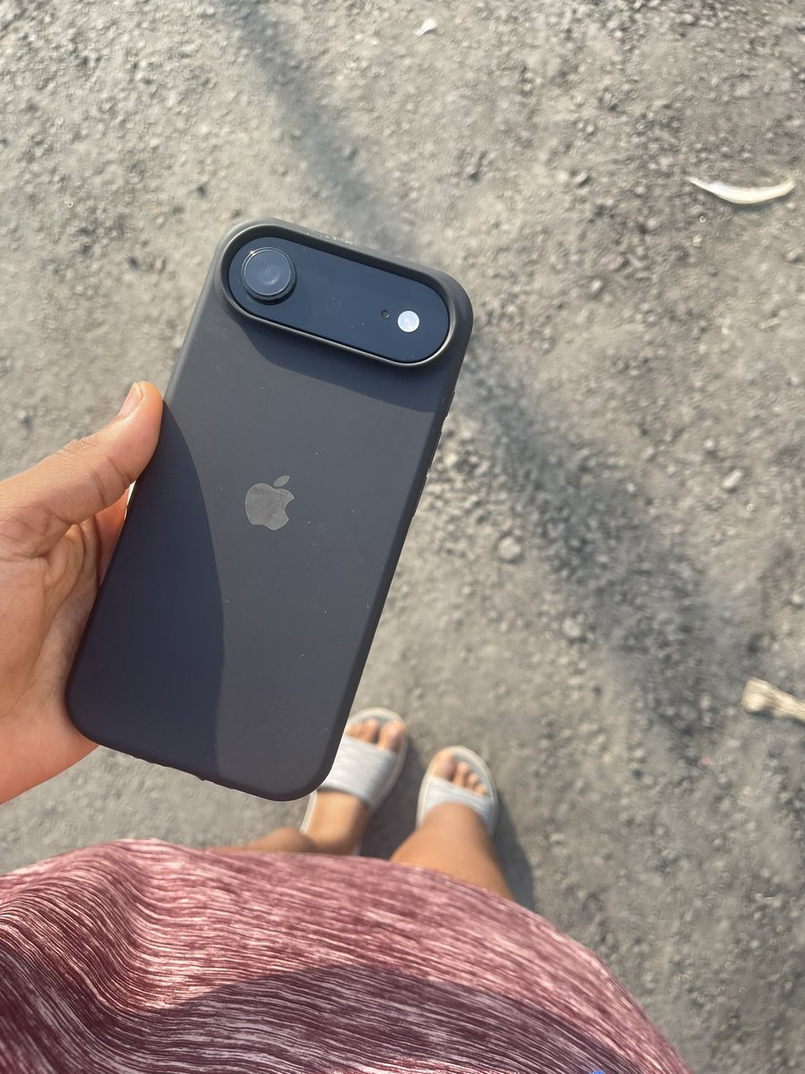 buniiesbun's tweet image. Got it on my birthday sha 😂 but it was still expensive