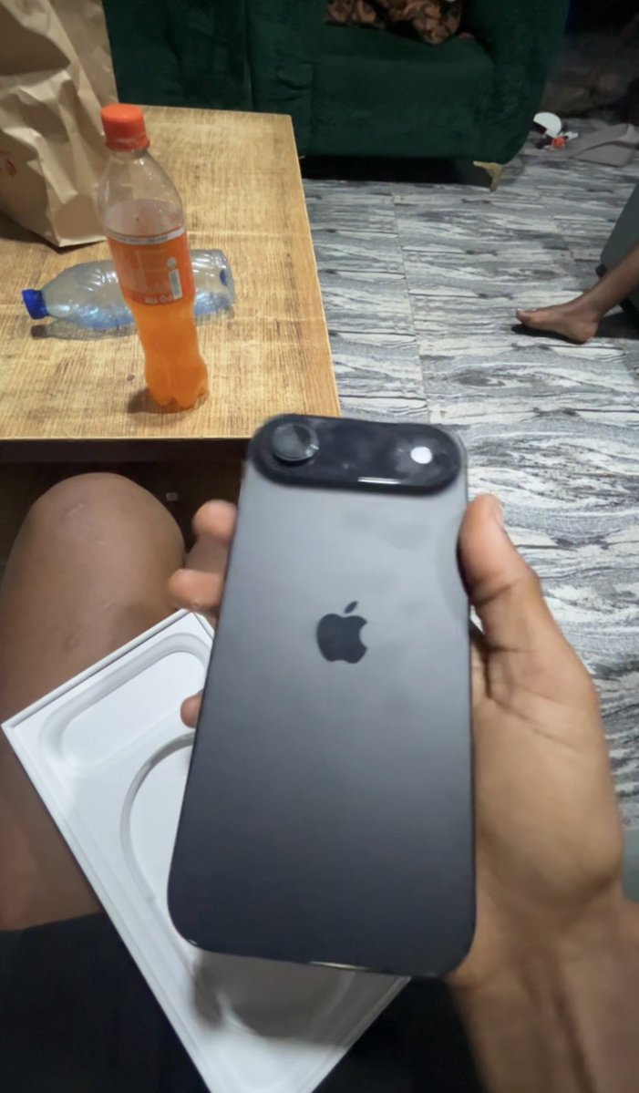 buniiesbun's tweet image. Got it on my birthday sha 😂 but it was still expensive