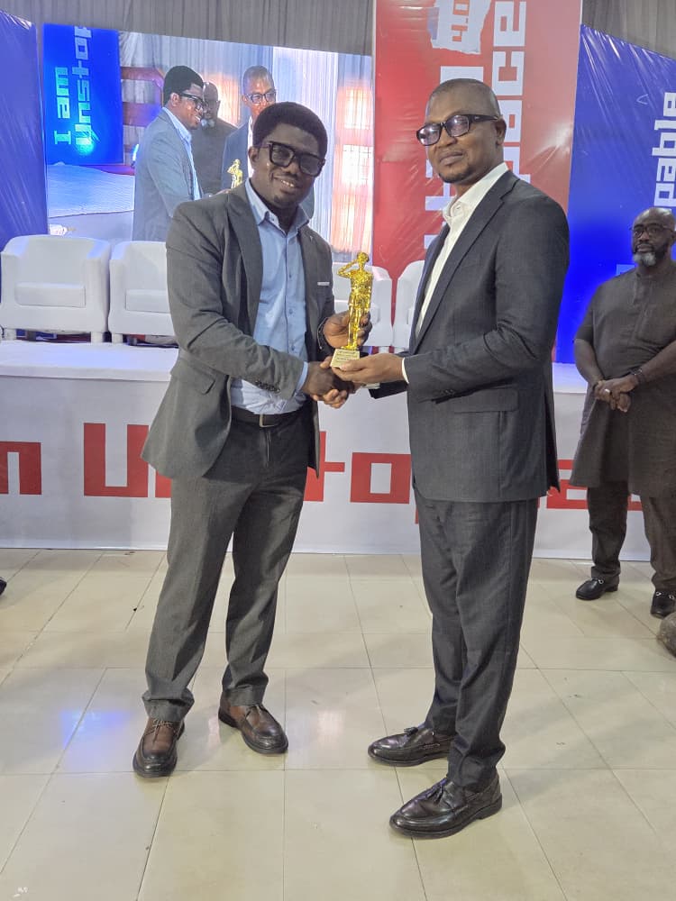 cletus_akhigbe's tweet image. Honored to receive an Award of Recognition for my role as a panelist at Setting the Pace 4.0 Professional Conference, powered by Qodar.

Meaningful conversations drive professional excellence. Grateful to contribute.

#Leadership #SettingThePace #ProfessionalExcellence