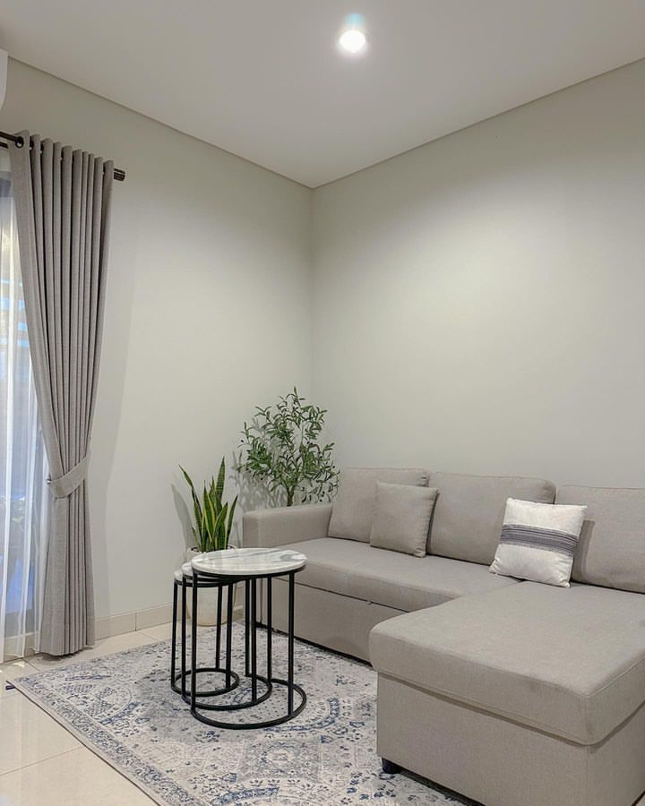 nurulrhmaa's tweet image. AKHIRNYA NEMUIN kode cat yg bikin kamar hidup, hangat, &amp;amp; auto lebih luas ‼️✨

Catet👇🏻
1. Dulux Catylac → Putih Laguna, Light Cream
2. Jotun MajesticbMatt → Putih Chi, Edelweiss, Twilight, Vanilla
3. Nippon Paint Spotless → Stonewalk
4. Nippon Paint Elastex → Stiletto Grey