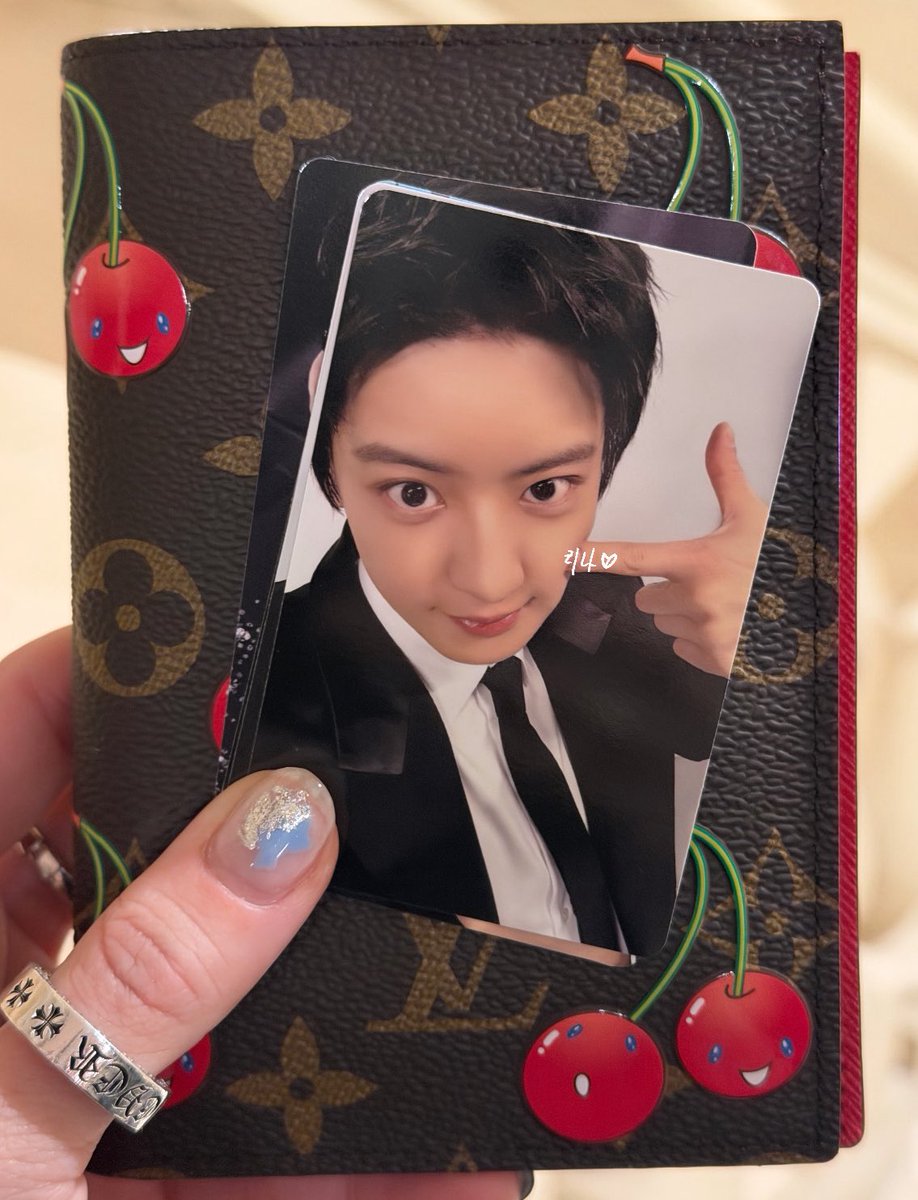 젤리나 tweet media