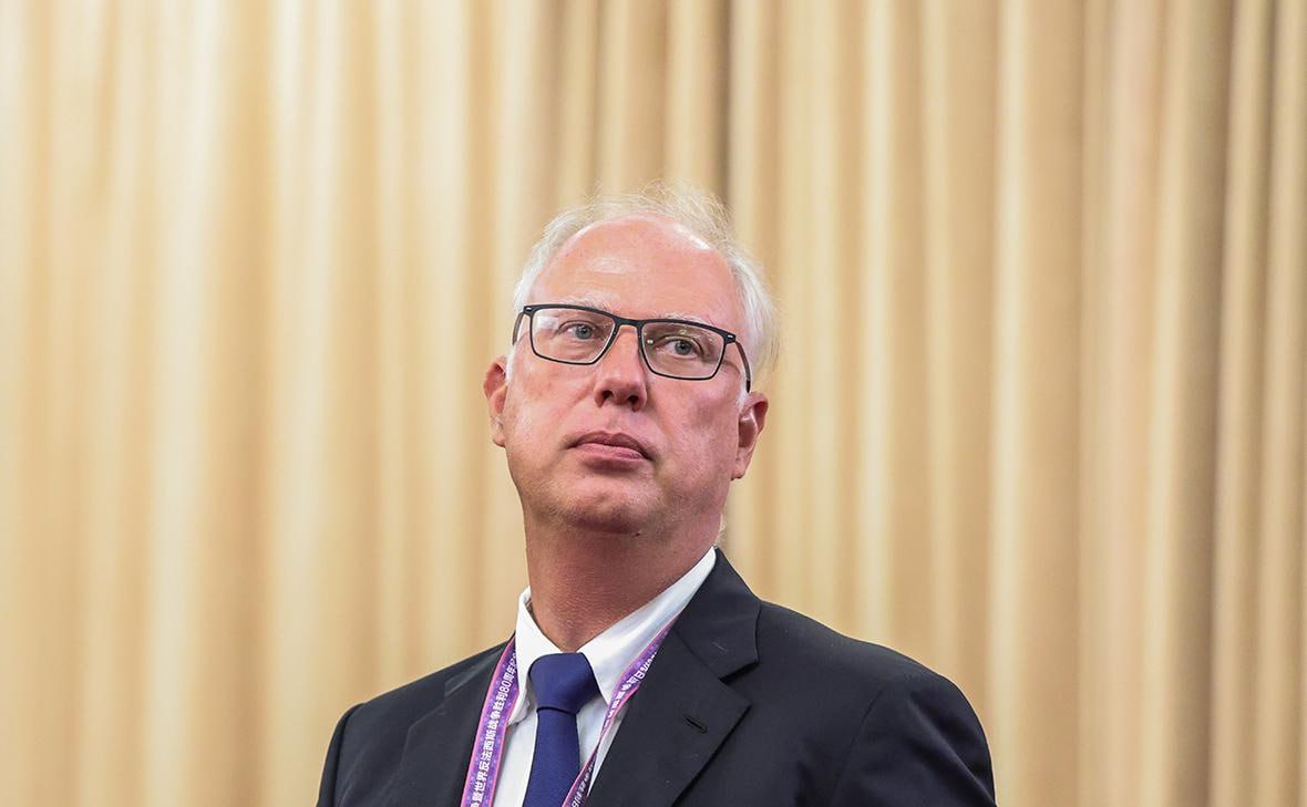 JayinKyiv's tweet image. Likely at Trump's invite, Dimitriev is confirmed to be heading to Davos.

As missles rain on Ukraine, at Davos, it's like the war doesn't exist. Time to get money.