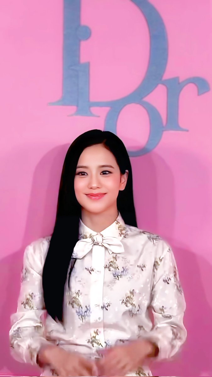 RossJS_'s tweet image. Earth Angel 😍
#JISOO #JISOOXDIOR