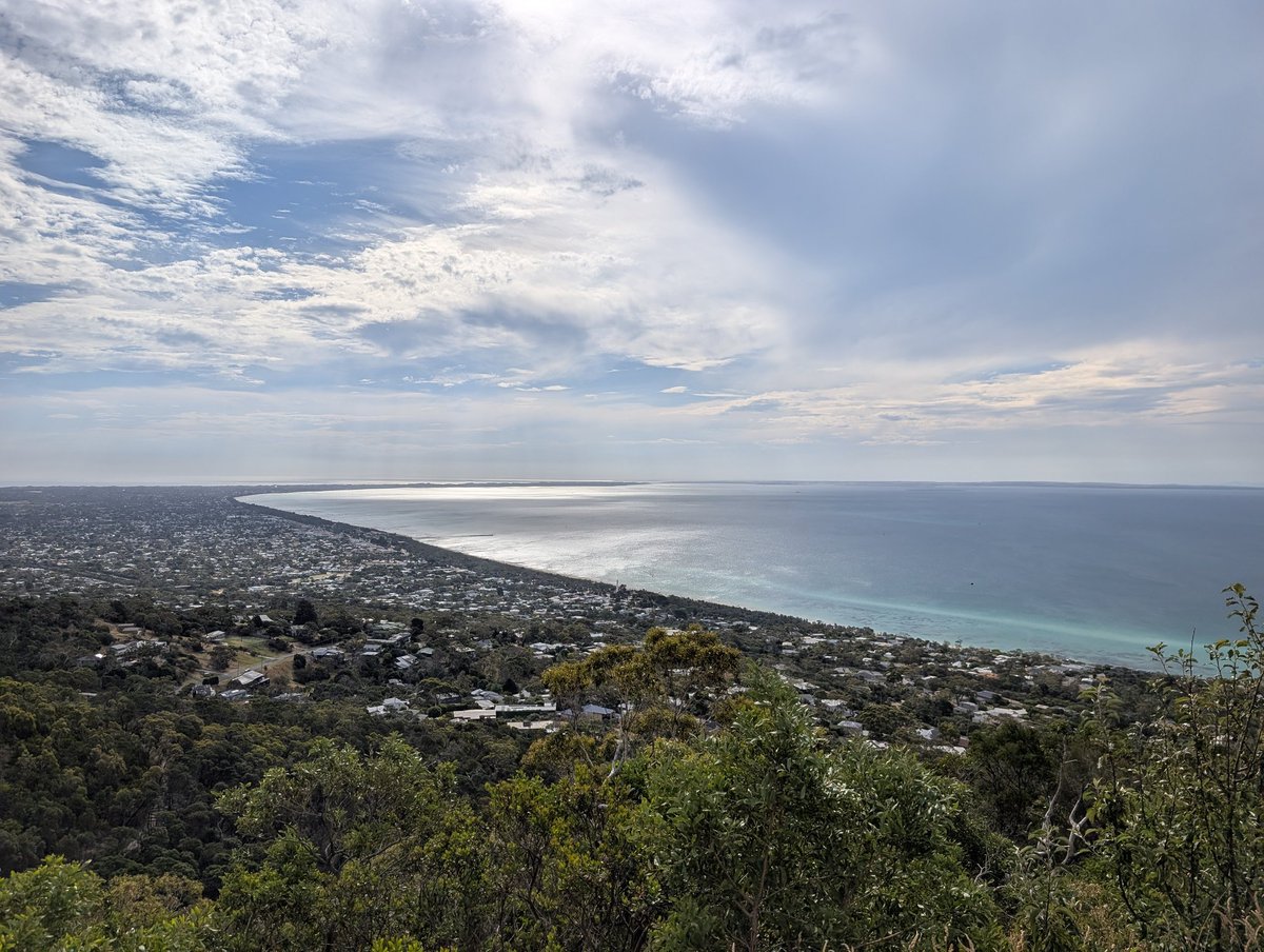Being a tour guide on a very nice day out this way . Perfect . #morningtonpeninsula #arthursseat #sorrento
