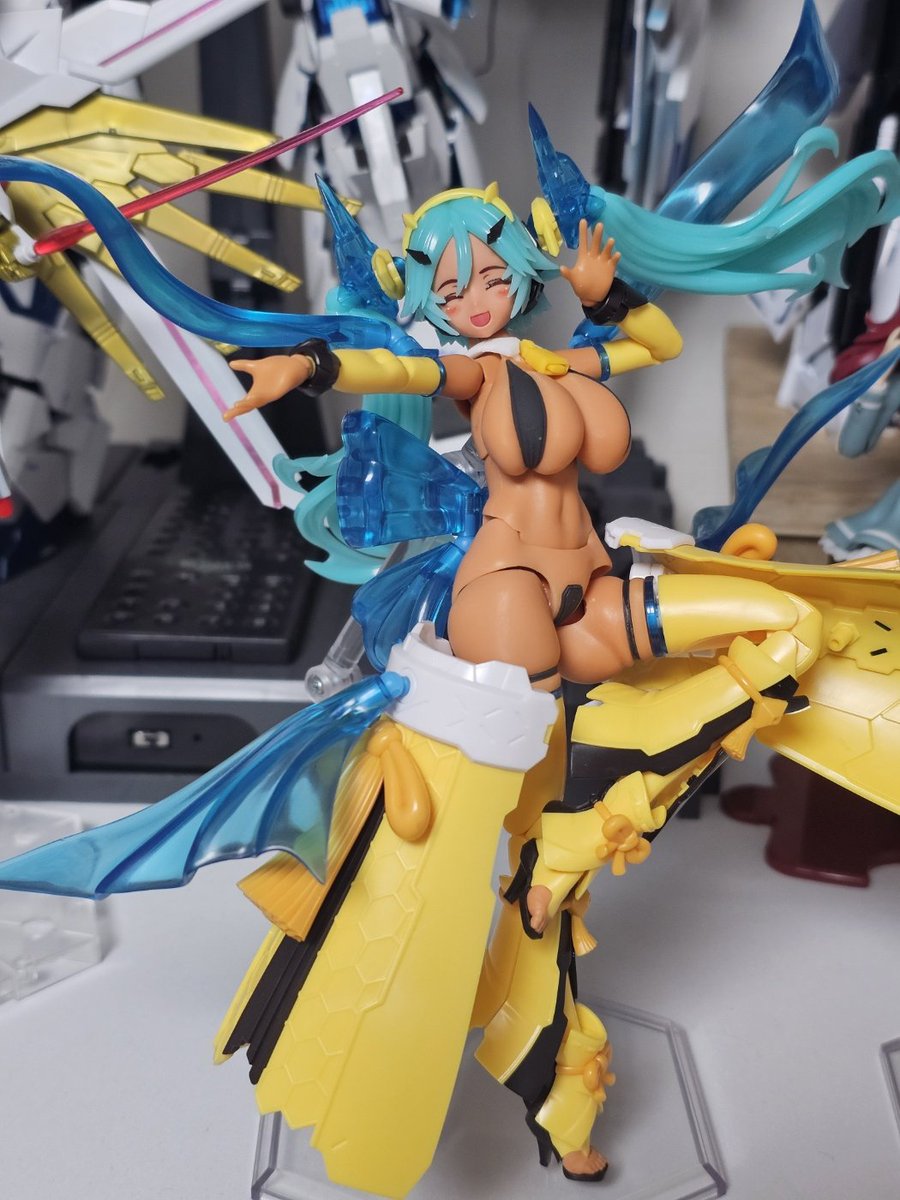 일하기싫어으어엌 tweet media