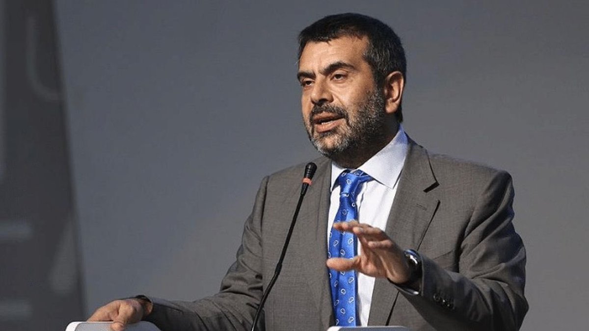 Yusuf Tekin'in görevden alınacağı söyleniyor. 
Peki farkeden ne olacak!?
Hasan Kel ayrılır, Kel Hasan gelir. Akp kadrolarında yusuflar eksik olmaz.