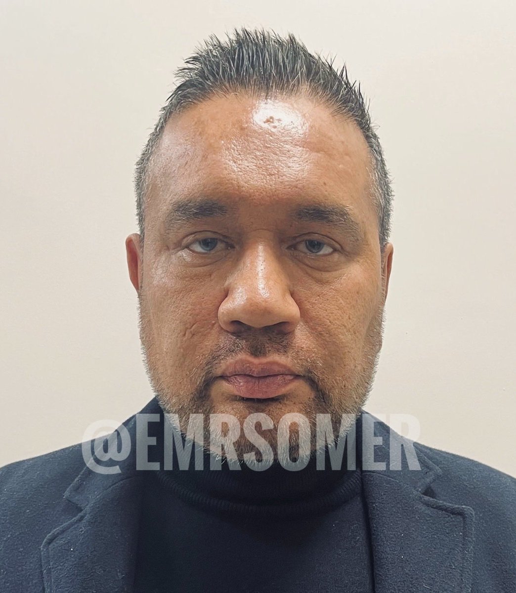 #SONDAKİKA

‼️ İşte 10 ton Kokain nakliyesinin başındaki isim: Çetin Gören.

‼️ 1’i Sırp kökenli 3 ayrı Uyuşturucu Karteli’ne ait Kokain’in Avrupa Ülkeleri’ne dağıtılması hedefleniyordu.

‼️ Atlantik Okyanusu'nda 9 ton 994 kilogram Kokain’in ele geçirildiği “UNITED S” adlı ticari