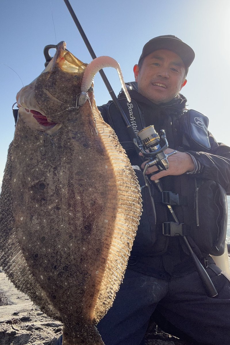 HaruKin1091's tweet photo. 昨日の釣果
下げ9分でワンバイト
やりました！
人が打たないポイントが気になり潮被りながら打った甲斐がりました🙋🏻
ナイスアダーでした👍 https://t.co/yjRMFHglKC