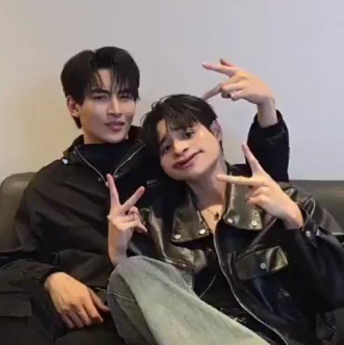 dombaby4angle's tweet image. THE HEIGHT DIFFERENCE!!🤏🎀 

MRS PRESS TOUR  

#OhmPoon #โอห์มปูน
#MyRomanceScammerLIVE