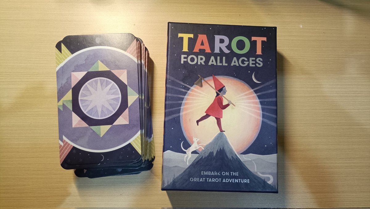 ㅤ 
CROWN OF CUPS:
FREE TAROT READING 👑 🏆

TnC:
1. RT this tweet and my pinned tweet
2. Reply with your initials + your question
3. Take the result with a grain of salt

#tarot #tarotreading #bacatarot #zonaba #zonauang 
ㅤ