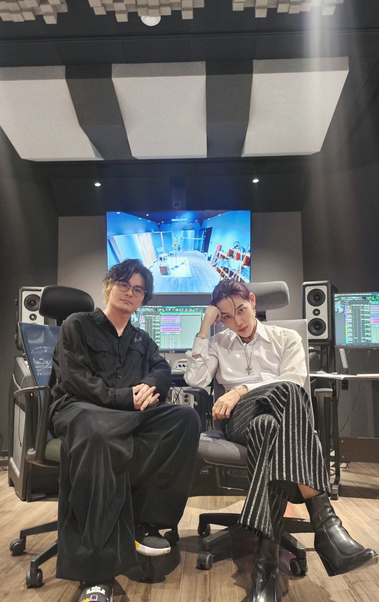 韓国でEL CAPITXNとスタジオに入ってセッションしてきました。
続報をお楽しみに。

---

한국에서 EL CAPITXN 님과 같이 스튜디오에서 곡작업 하고 왔습니다.
곧 좋은 소식 기대해주세요!

---

Hit the studio in Korea with EL CAPITXN.
Stay tuned for more updates!

<a href="/elcapitxxn/">EL CAPITXN</a> 
#ELCAPITXN