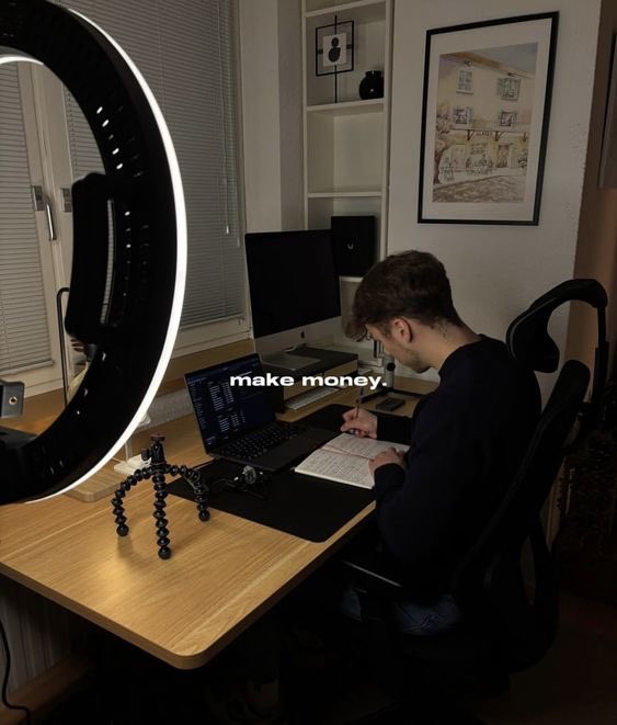 Paranın gizlendiği beş yer:

1. İnsanlar
2. Beceriler ve yetenekler
3. Problemler
4. Fikirler
5. Ürünler ve hizmetler

Birini seç, odaklan, harekete geçir ve 2026’da nakit akışının nasıl arttığını izle.

Bahane yok.

Bol şans.