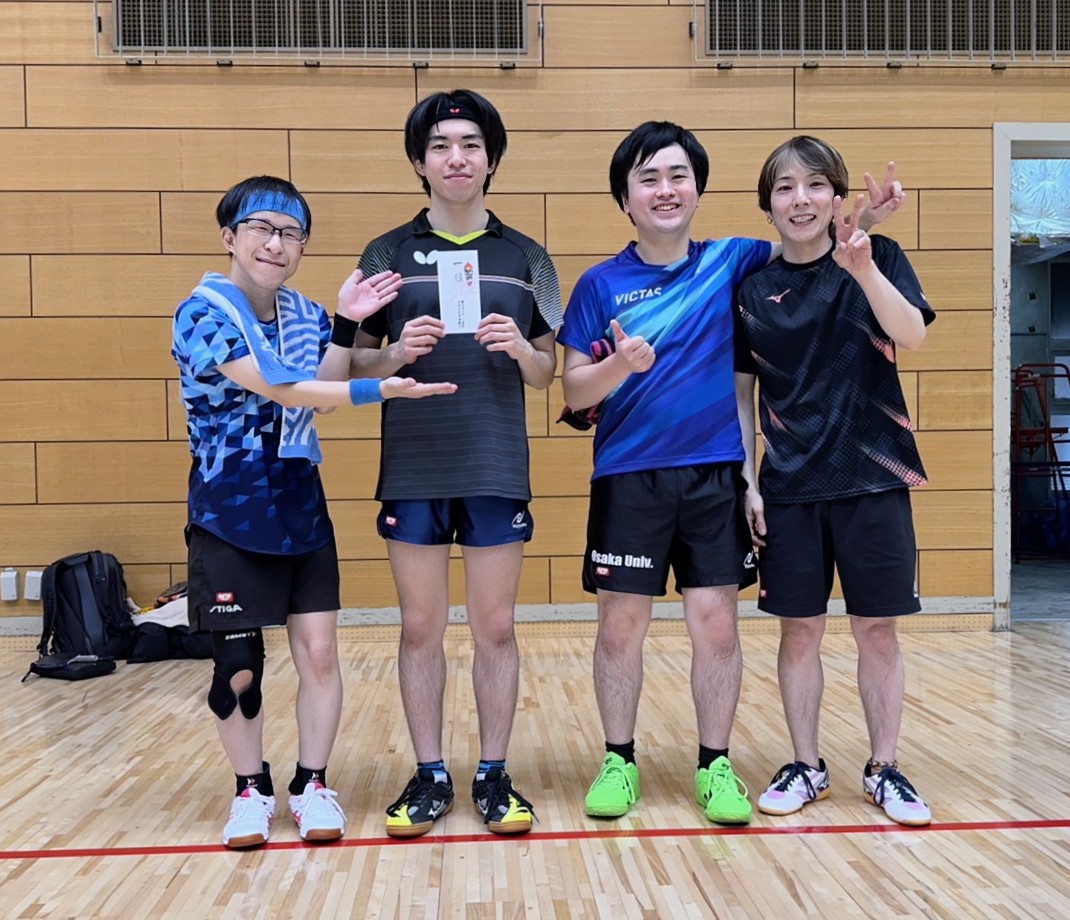 shinsei_ttc's tweet photo. 本日開催の世田谷オープン卓球大会にて　　
当クラブのメンバーが優勝しました🥇

常日頃から誰よりも熱心に練習に取り組み
優勝の結果を受け、感動しています👏

もう1名が準優勝、残りのメンバーも含め、全員が健闘しました(´｡✪ω✪｡｀) https://t.co/WOAtJumCeg