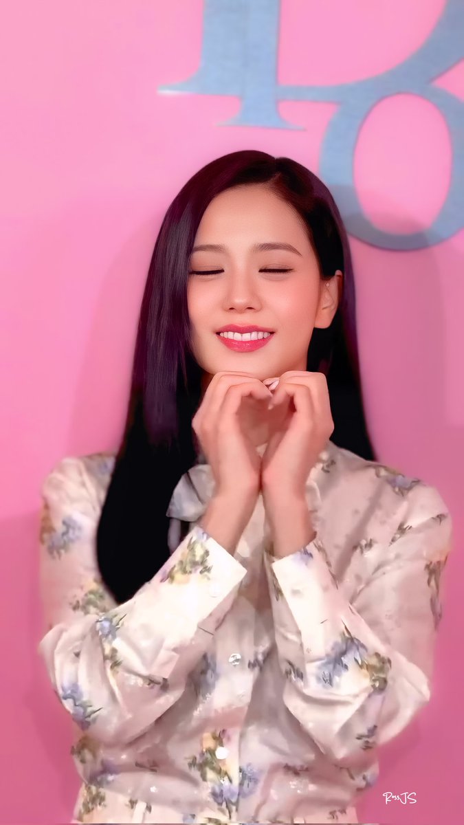 RossJS_'s tweet image. JISOO X DIOR POP UP TOKYO
#Jisoo #dior #JISOOxDior