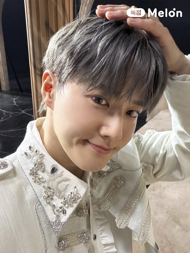 knockknock0408's tweet image. SUHO