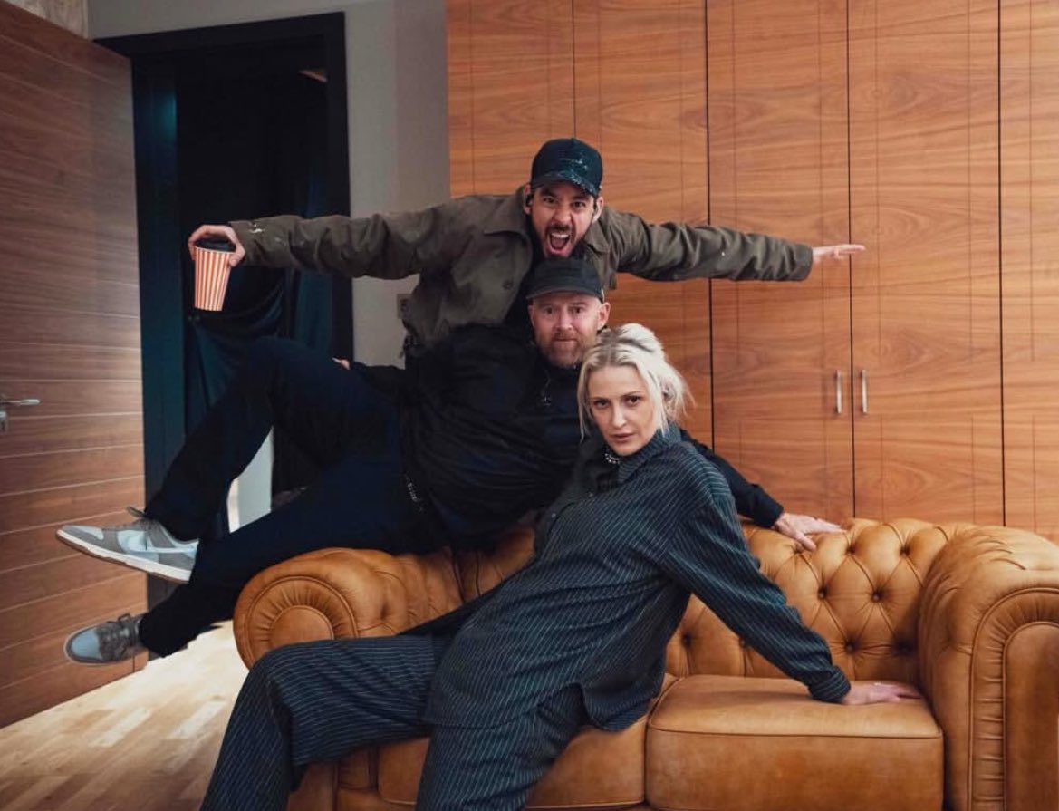 a.🍍| fan account tweet media