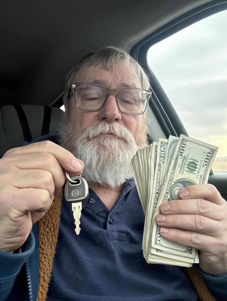 truckdrive7z's tweet image. I have car and money I just need a care taker