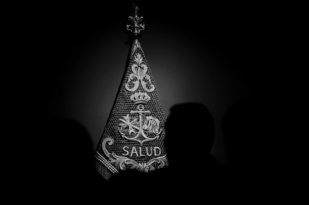 amlasaludcadiz's tweet photo. ⚫️OBITUARIO⚫️

Desde la agrupación La Salud queremos mostrar nuestras condolencias a los fallecidos y afectados por el reciente accidente ferroviario en Adamuz (Córdoba). 

Un abrazo para todas las familias en estos momentos tan difíciles.💜

#LASALVD https://t.co/9EGpwCKpr5