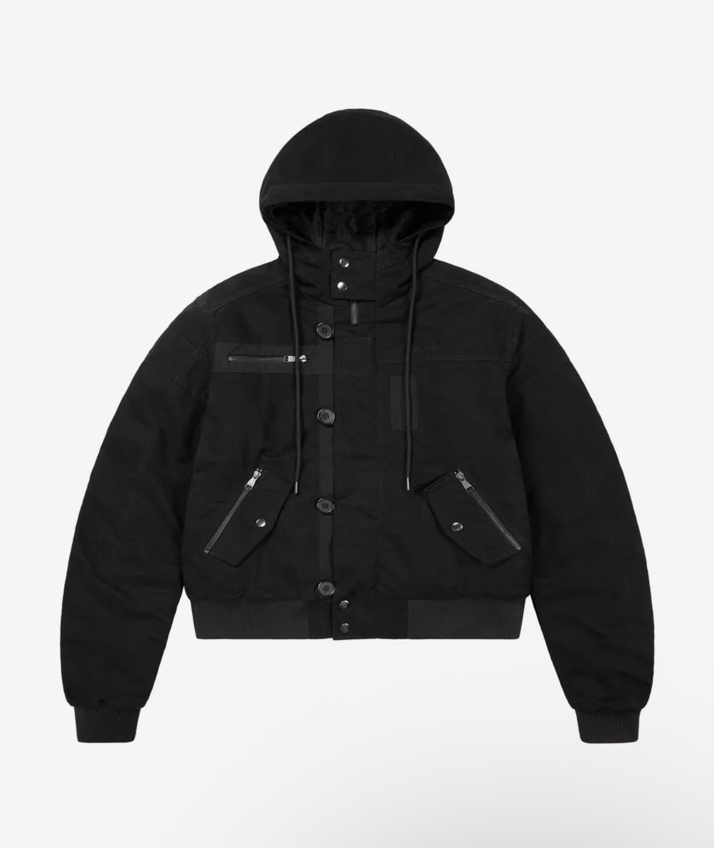 newspicy1214's tweet image. 요청주신 할인중인 봄버 자켓 (항공점퍼) zip.
클리어런스위크라 할인률 좋음❤️

요즘엔 또 이런 점퍼가 눈에 들어오더라구여,,