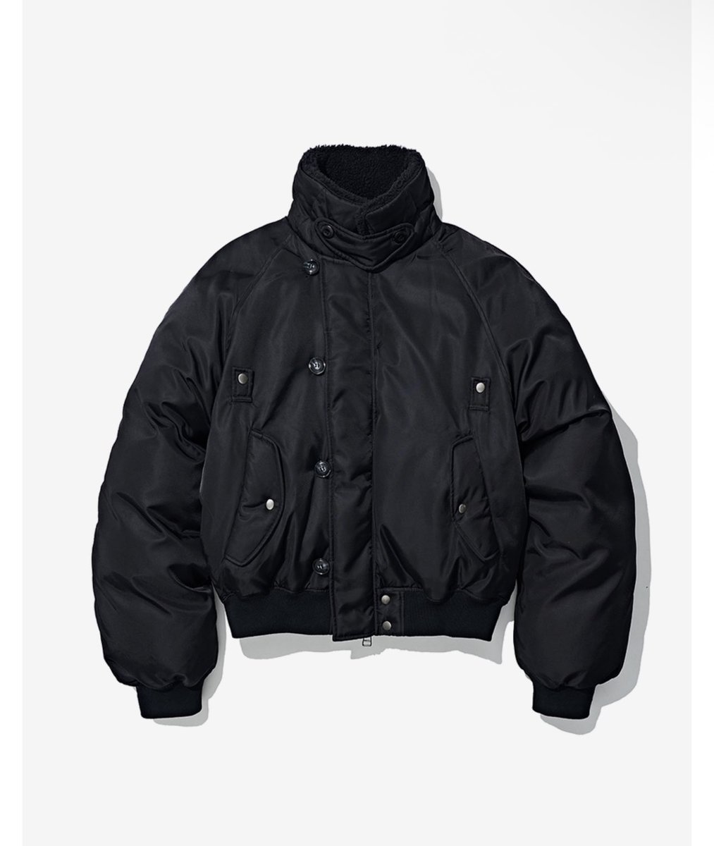 newspicy1214's tweet image. 요청주신 할인중인 봄버 자켓 (항공점퍼) zip.
클리어런스위크라 할인률 좋음❤️

요즘엔 또 이런 점퍼가 눈에 들어오더라구여,,