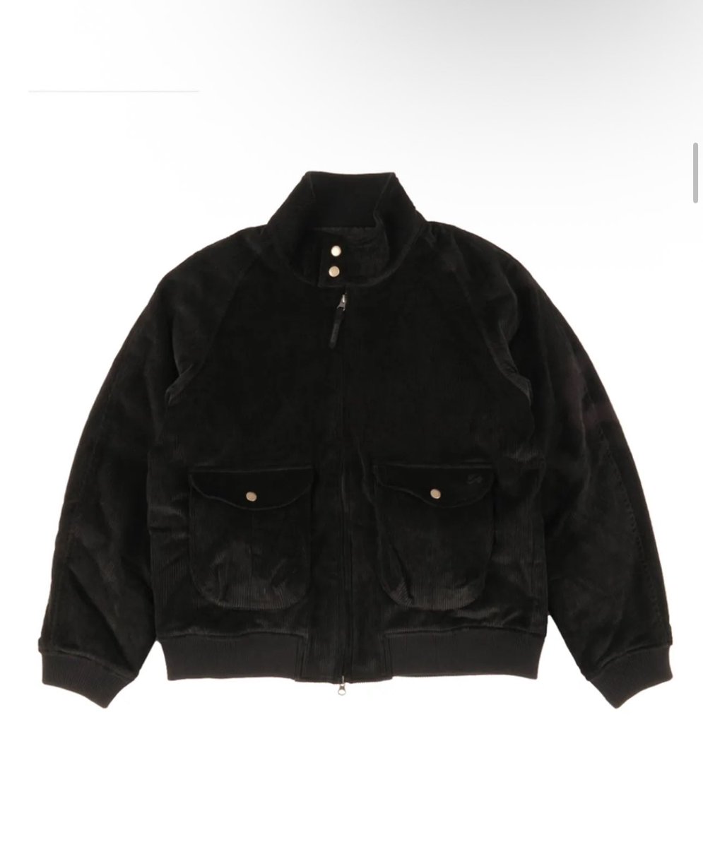 newspicy1214's tweet image. 요청주신 할인중인 봄버 자켓 (항공점퍼) zip.
클리어런스위크라 할인률 좋음❤️

요즘엔 또 이런 점퍼가 눈에 들어오더라구여,,