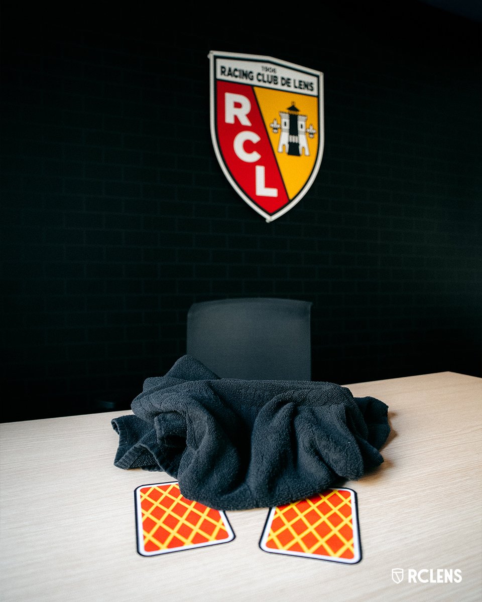 RCLens's tweet image. Une nouvelle paire bien sécurisée… ⏳
