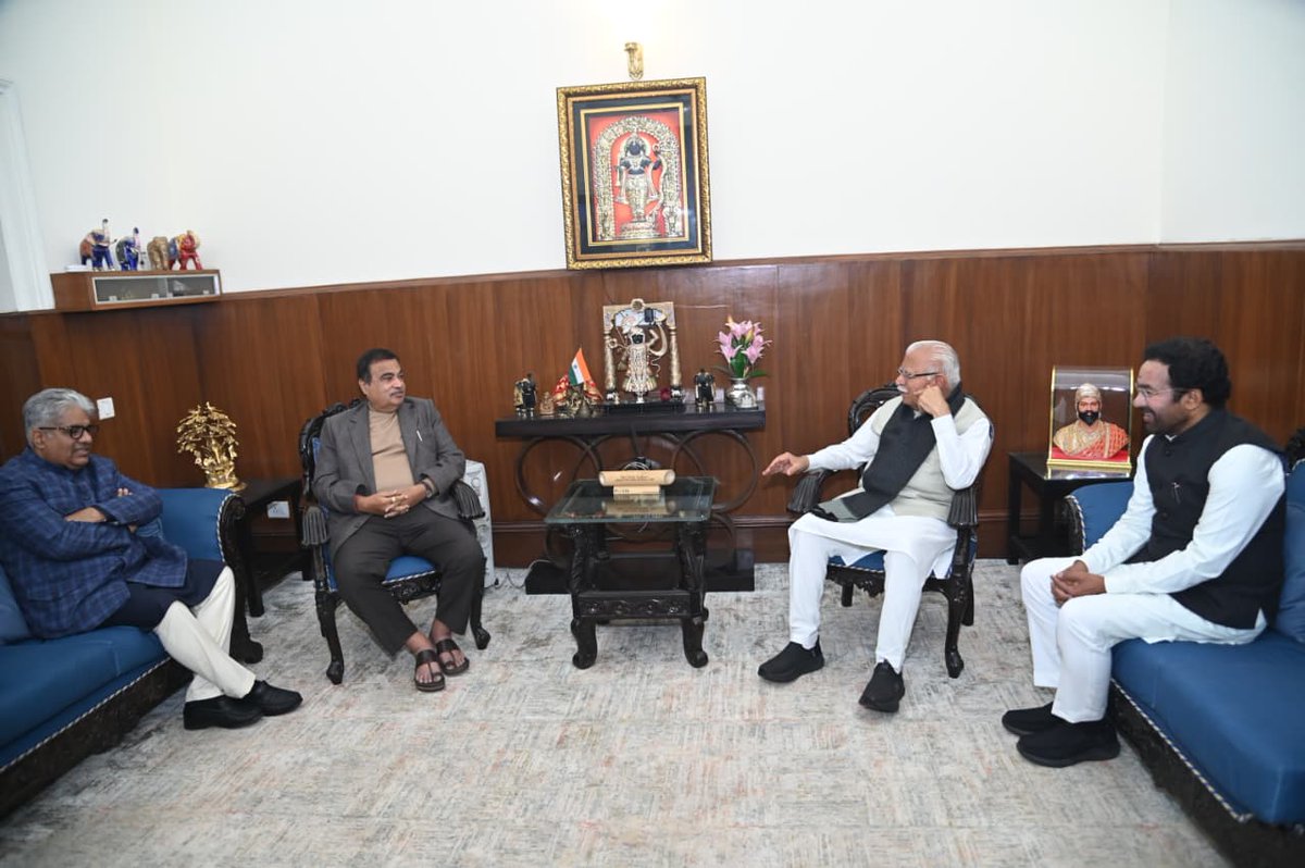 mlkhattar's tweet image. Attended an inter-ministerial meeting in New Delhi today with cabinet colleagues @nitin_gadkari Ji, @kishanreddybjp Ji, and @byadavbjp Ji.

Discussions centered on convergence for recovery of critical minerals from e-waste, Extended Producer Responsibility, and strengthening the…