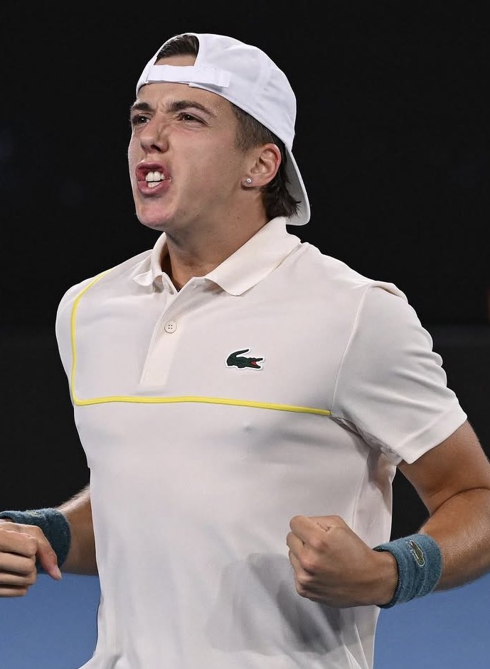 S’appeler Arthur, être en dehors du Top 100, remporter Nouméa, et réussir un exploit à L’Open D’Australie 🇦🇺

Comme une impression de déjà vu