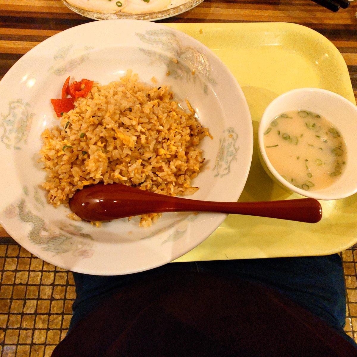後は、チャーハンを頼みました！