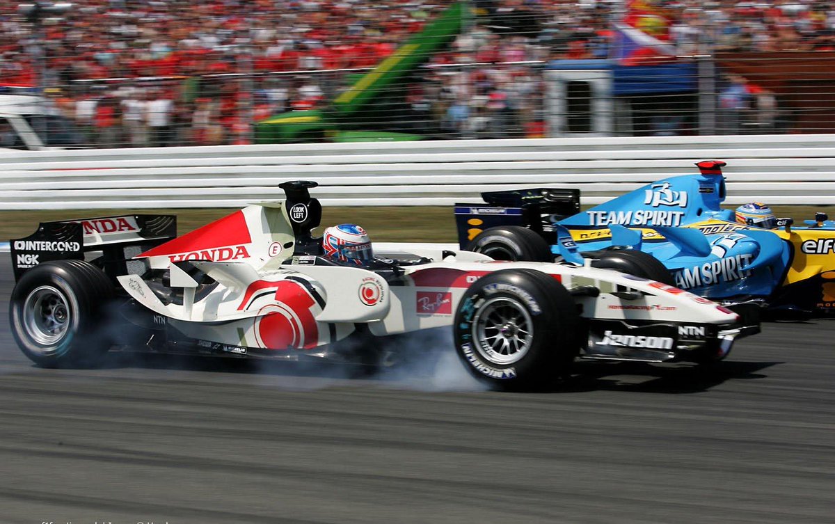 TheHardCompound's tweet image. 1/2

Happy Birthday to 2009 @F1 champion @JensonButton (46).

Jenson took 15 wins from his 306 GPs (starting with @WilliamsF1) between 2000 &amp;amp; 2017, winning that amazing title with Brawn GP.

The 1998 Formula Ford Champion &amp;amp; Festival winner...

#HappyBirthday #f1 #button #mclaren