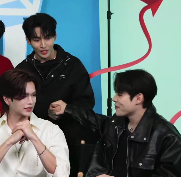 dombaby4angle's tweet image. MRS PRESS TOUR  

#OhmPoon #โอห์มปูน
#MyRomanceScammerLIVE 

OhmPoon be like: 

Afternoon 🤸‍♀️          Vs          Evening 🤸‍♀️