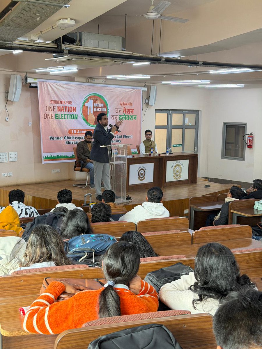 Arjun Velotil tweet media