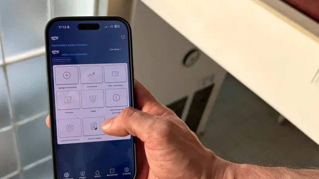 LT8 am830 tweet media