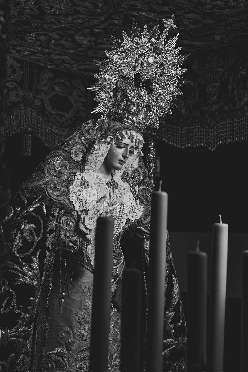 ExpiracionMlg's tweet photo. Que la Santísima Virgen les ayude, protega y acompañe en estos durísimos momentos. https://t.co/sXbXt6MJym