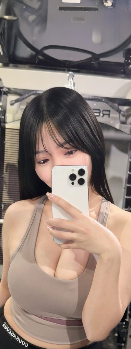 genkaa55w's tweet photo. この体型何点ぐらい、？
ダイエット頑張ってるのでちょっとでもいいねが付いてくれると嬉しいです https://t.co/ZBWTQ2wf2I
