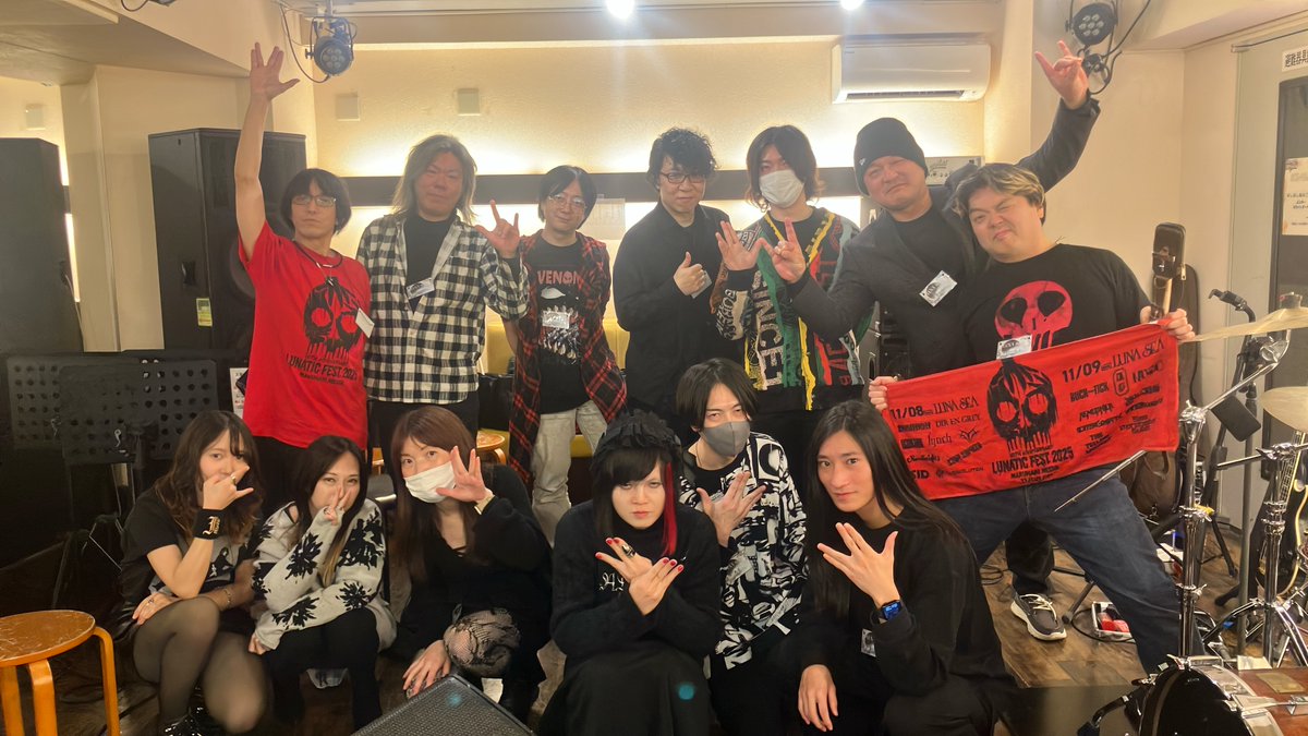 【東心斎橋店セッション】
新年一発目！！！LUNA SEAコピーセッションでした！！コアな曲多め回！！ありがとうございました！！！