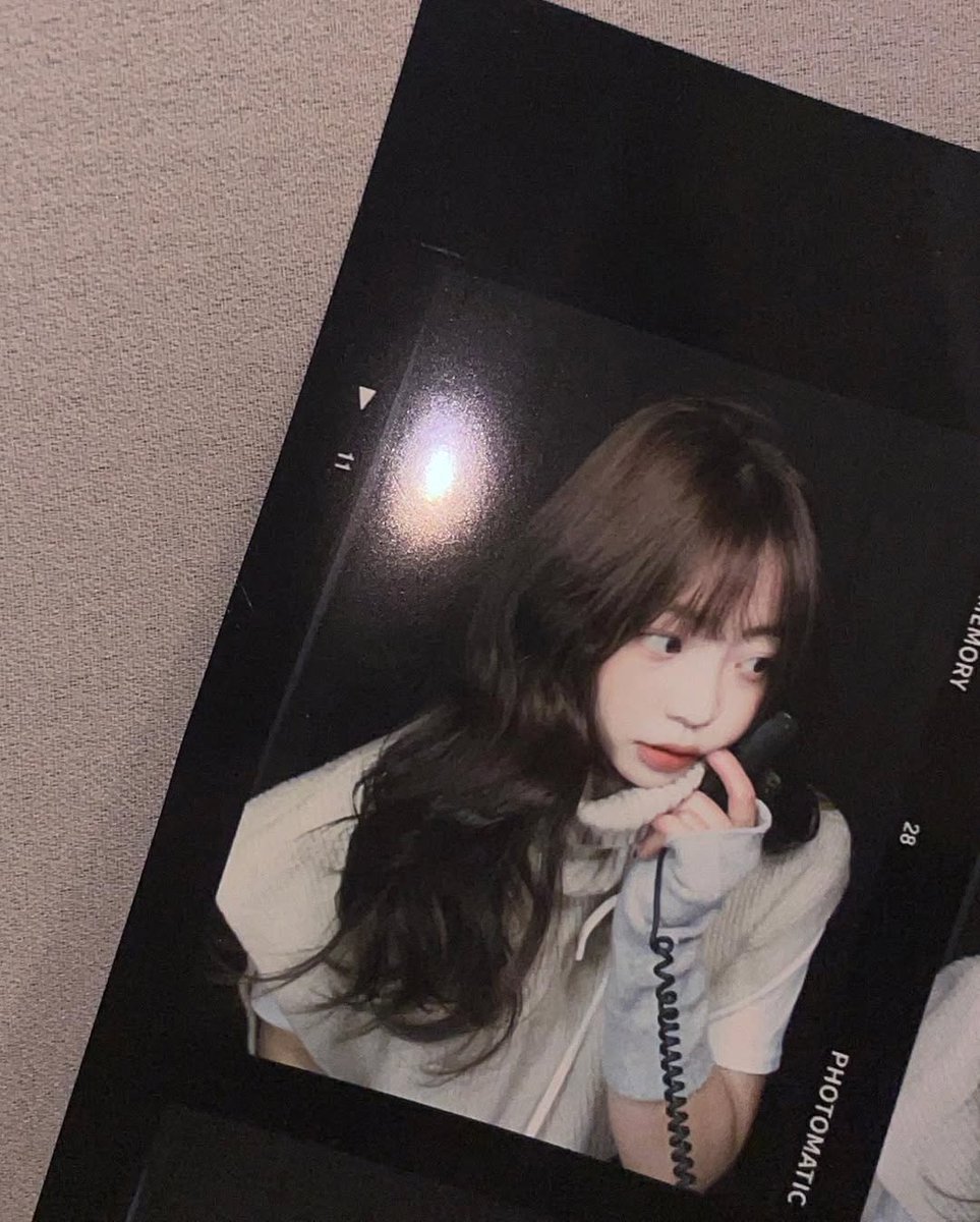 nabillawdy's tweet image. oooooohh deyyyymmmn, we need more photos of minkyung with her bangs #transitlove4
