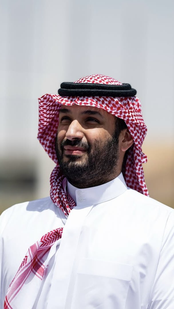 QERNASF16's tweet photo. قائد الإنجازات ابوسلمان 🇸🇦 🇸🇦

#ولي_العهد https://t.co/pOhg4NTQDW