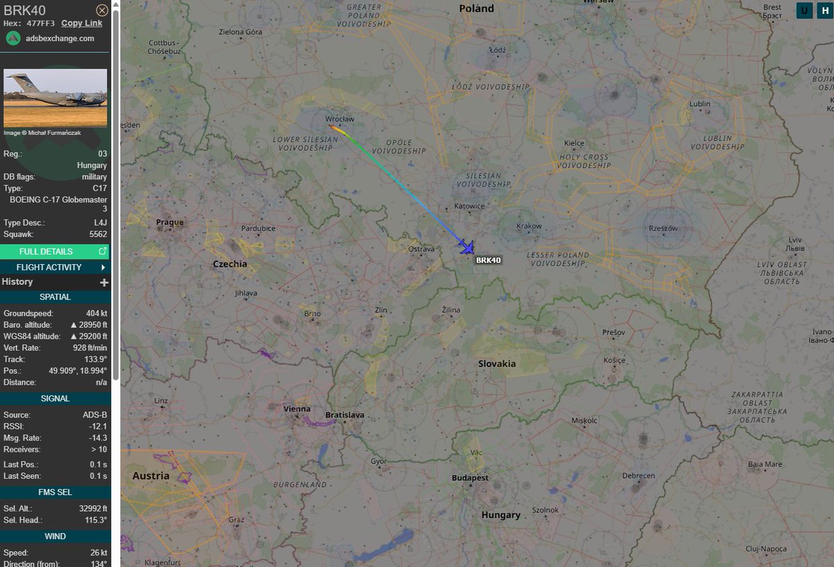 PolishMilRadar's tweet photo. 📅19.01 🕒11:53LT - ✈️ C-17A Globemaster odleciał z Wrocławia 🇵🇱
Strategic Airlift Capability
✈️ Boeing C-17A Globemaster III | Reg: "08-0003"
🛫 Wrocław #EPWR 🇵🇱
🛬 Prisztina #BKPR | Kosowo 🇽🇰
#BRK40 wznosi po starcie ⬆️
🔗https://t.co/XTKAXjMyCQ
#POLMILRADAR https://t.co/ozKNvugxrJ