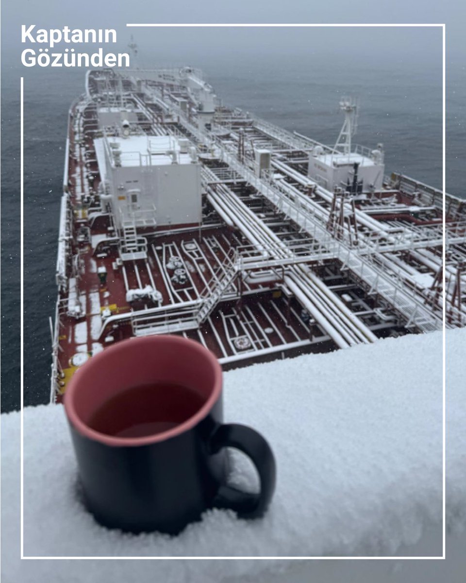 Beyazlarla çevrili denizden, kaptanımızın selamı var! 🌊❄️

***

Surrounded by white along the sea, our captain sends his greetings! 🌊❄️

#DitaşDenizcilik #Denizcilik #Ditaş #DitaşTankers #Maritime