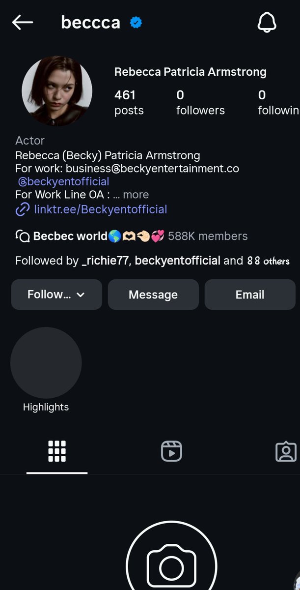 FBSA_0805's tweet photo. What happen??

#beckysangels #BeckyArmstrong 2 https://t.co/4BvPSw3OhW