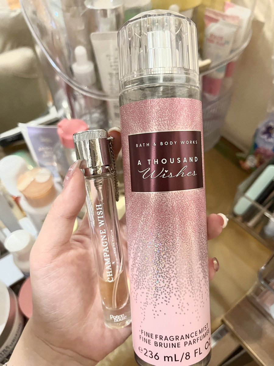 lalalin_linlin's tweet photo. ใช้ตั้งแต่ปี2024 ยันปี 2026 ยังmove on ไม่ได้ กลิ่นคล้าย Bath&amp;Body A thousand wishes มาก แล้วโคตรทน
ฉีดก่อนนอนแฟนกอดทั้งคืน ไม่ได้นอนเลย จะบ้า😂 https://t.co/xeJczwN53J