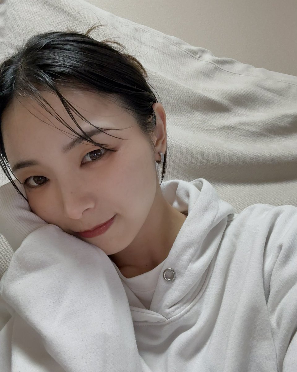 翔野 葵(しょうのあおい) tweet media