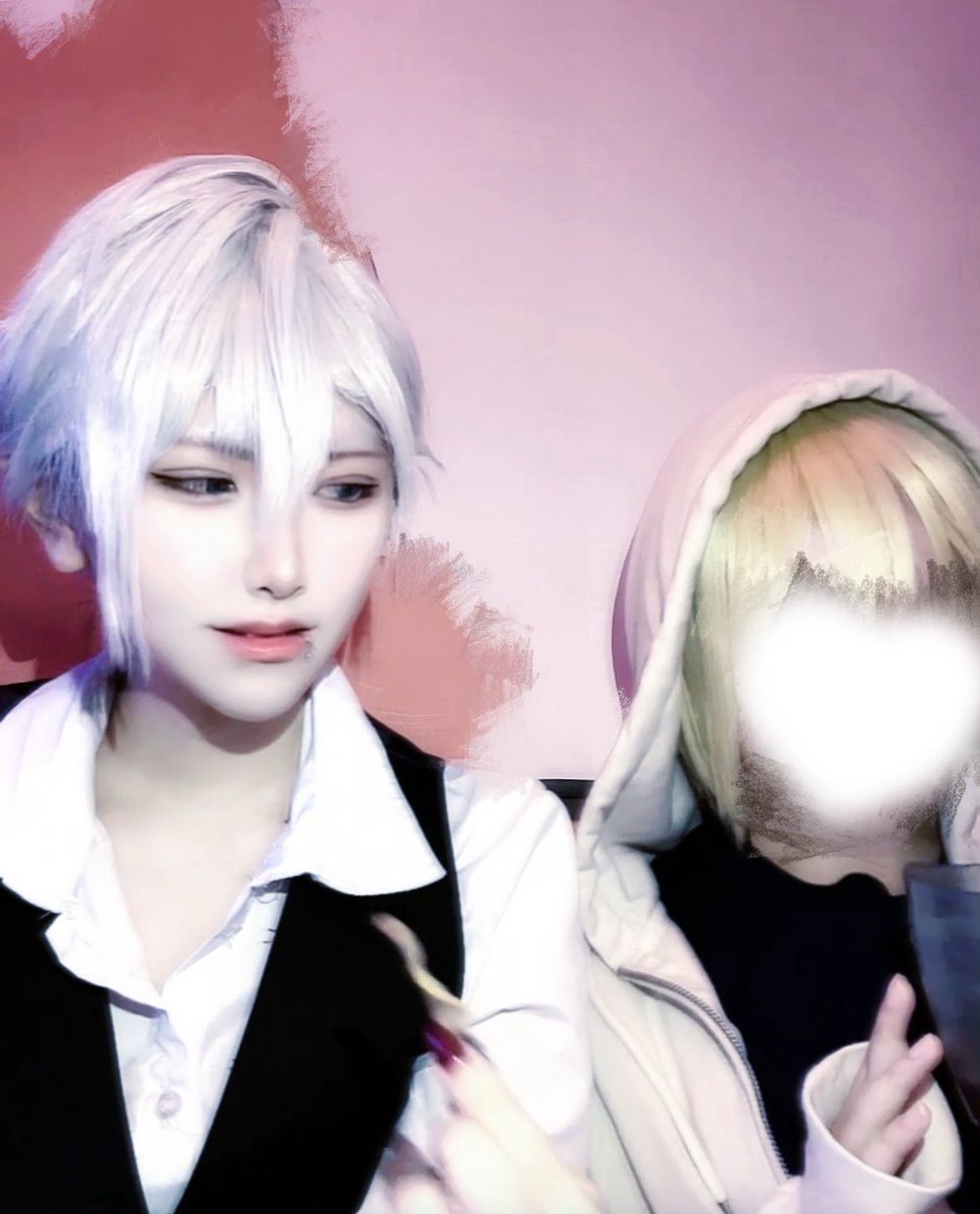 cos_Chame's tweet image. ⚠︎cos 捏造衣装
まんばがココア飲んでるところをガン見してる