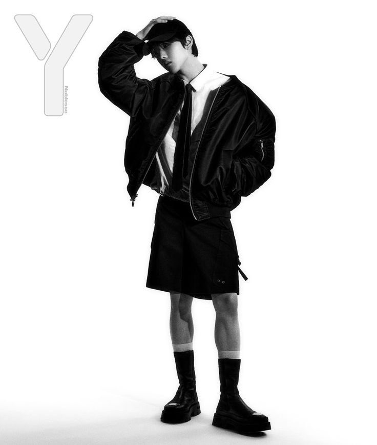 tiny_jwi's tweet image. jisung was made to be a model

MODEL JISUNG AT PFW
#JISUNGxSYSTEMFW26